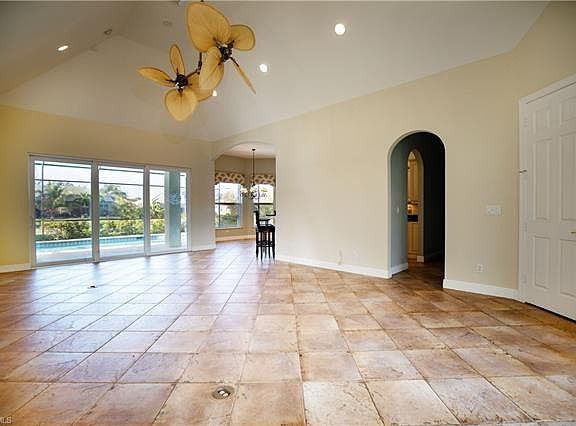 4th image of 24909 Fairwinds Ln