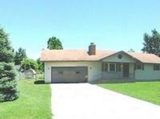 212 Ash Dr, Marshfield, MO 65706