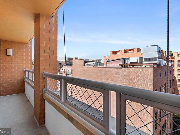 5th image of 631 D St NW APT 1136