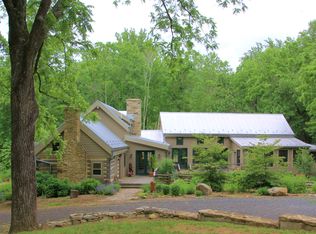 628 Old Hollow Rd, Sperryville, VA 22740