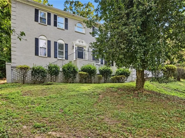 4350 Pompey Dr SW, Atlanta, GA 30331