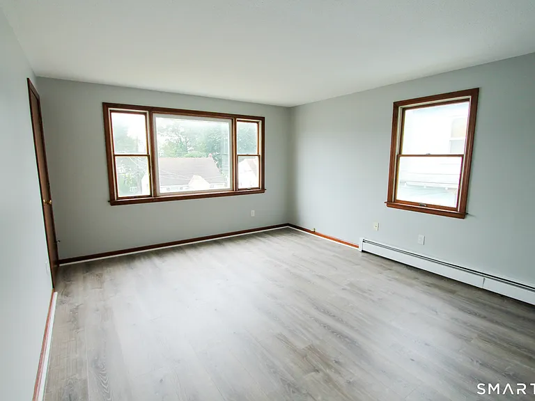 17 Pinehurst Ave #2 — Photo 13