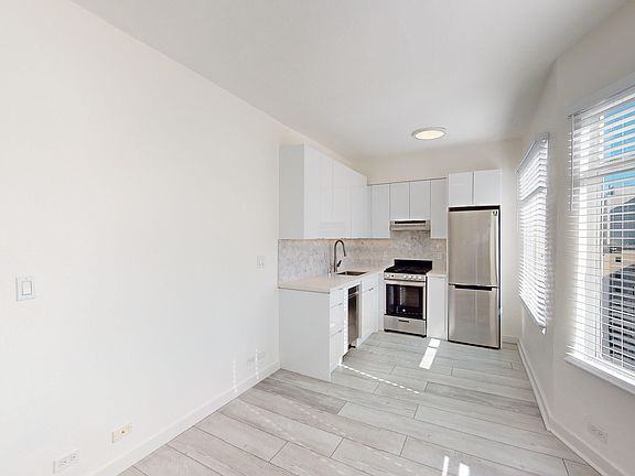 2nd image of 812 Eddy St #603