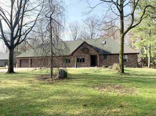 3155 Timber Valley Dr, Kokomo, IN 46902