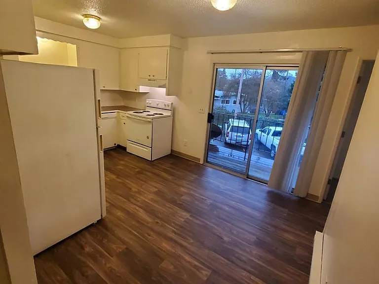 3930 Iberis St NE — Photo 7