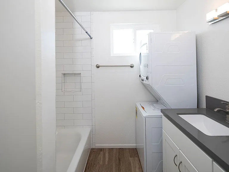 4468 Mississippi Street — Photo 7