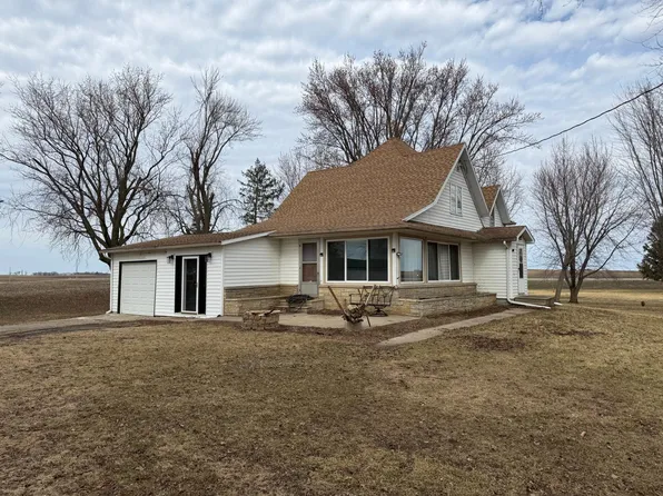 5825 Highway 30 E, Blooming Prairie, MN 55917