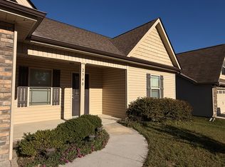 2340 Eppie Cove Ln, Knoxville, TN 37931