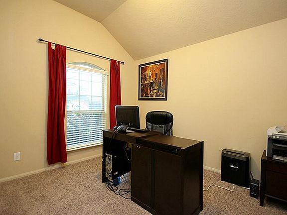 5th image of 2419 Quiet Arbor Ln