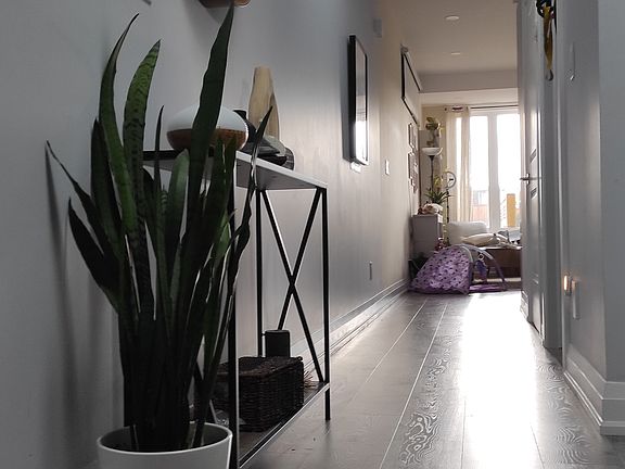 4th image of 1500 Dufferin St #2