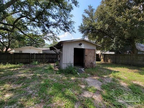 2nd image of 44 Cape Dr