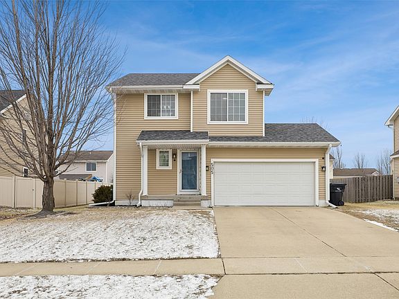 3rd image of 505 SE Carefree Ln
