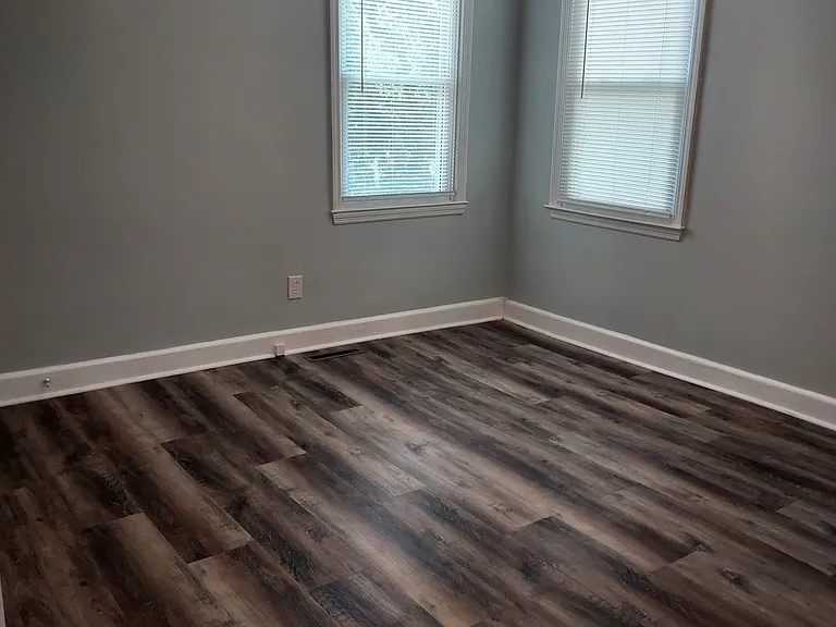 813 Hillwood Ave — Photo 8