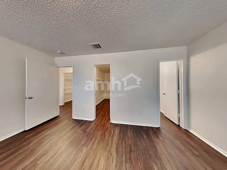 10136 High Eagle Trl — Photo 11