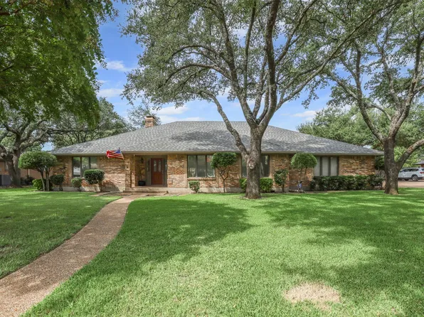 600 Hyde Park Blvd, Cleburne, TX 76033