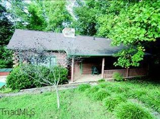 3141 Old Stage Rd, Yadkinville, NC 27055