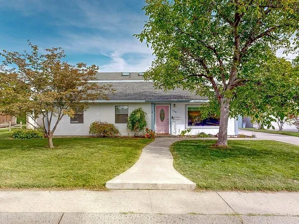 706 Cedar Ave, Richland, WA 99352