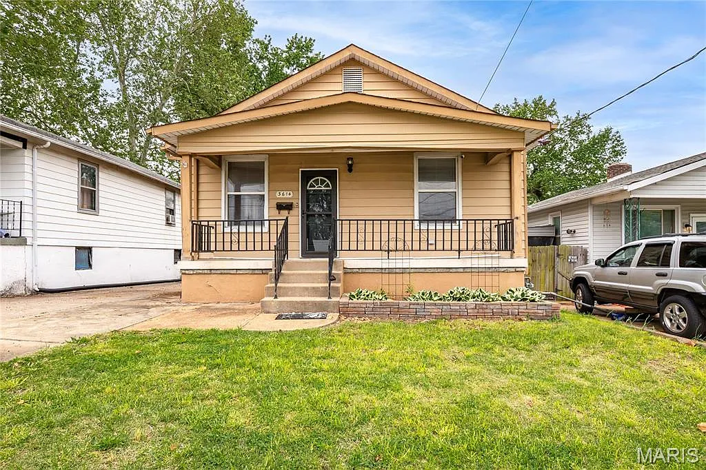 3614 Hoffmeister Ave photo 1