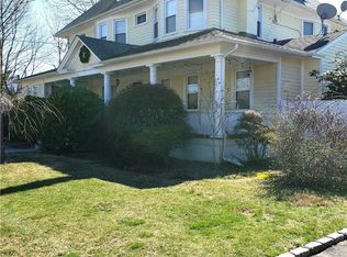 2770 Academy St, Oceanside, NY 11572