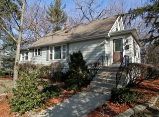 238 S Grant St, Westmont, IL