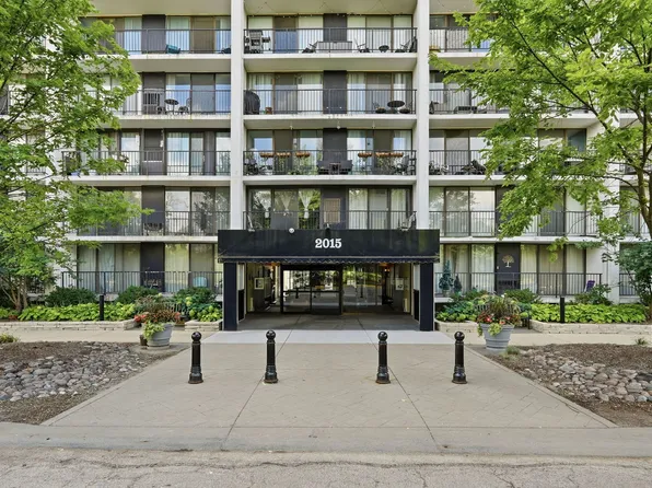 2015 S Finley Rd APT 804, Lombard, IL 60148