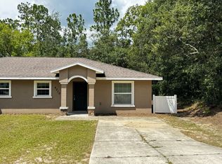 9210 N Travis Dr, Citrus Springs, FL 34434