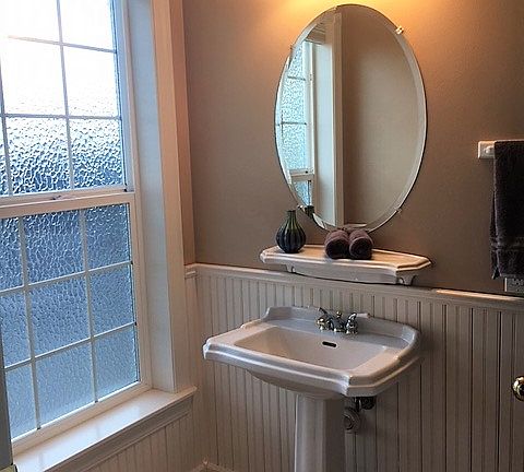 Guest bathroom