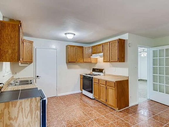 4th image of 6918 Cherrydale Dr