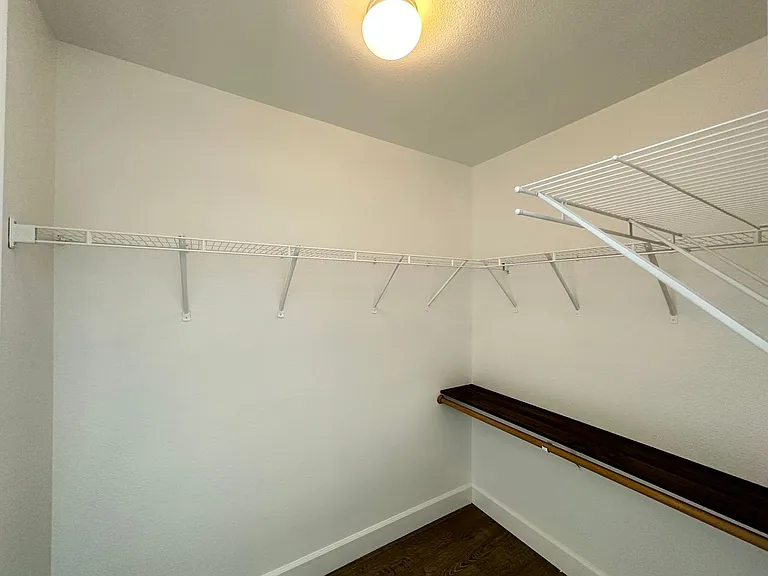 241 Crystal Rose Ct — Photo 12