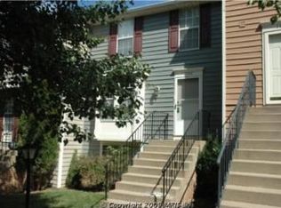 1496 Autumn Ridge Cir, Reston, VA 20194