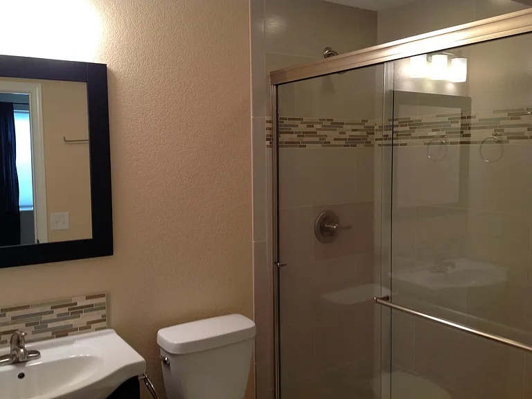 5th bedroom bath