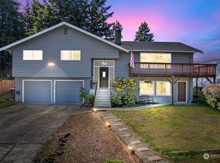 7522 30th St W, University Place, WA