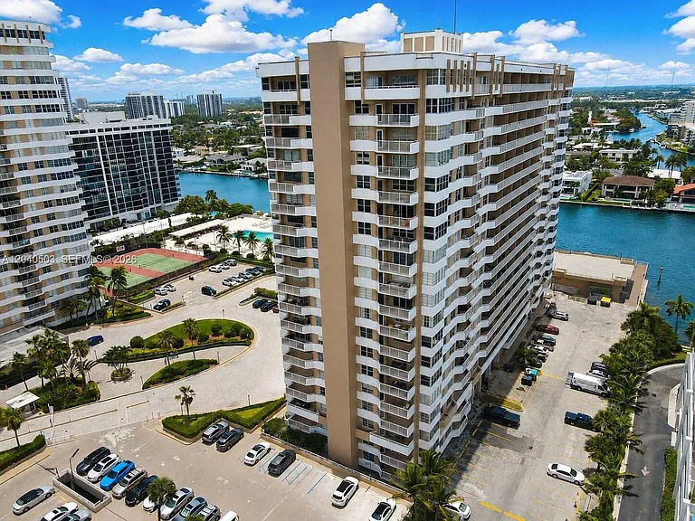 1965 S Ocean Dr #14F — Photo 37