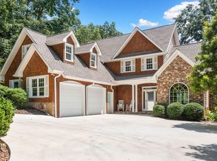 72 Hemlock Ct, Talking Rock, GA 30175