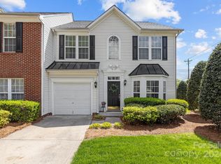 5004 Parkview Way, Matthews, NC 28104
