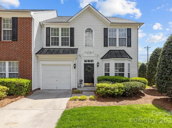 5004 Parkview Way, Matthews, NC 28104