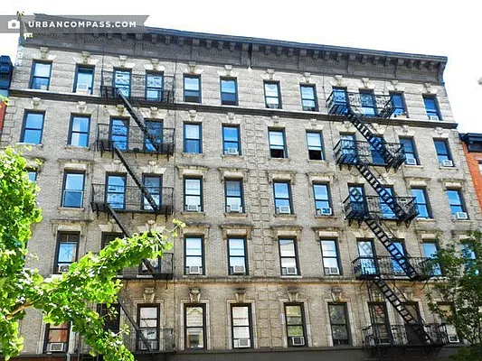 Rented by Compass | media 23