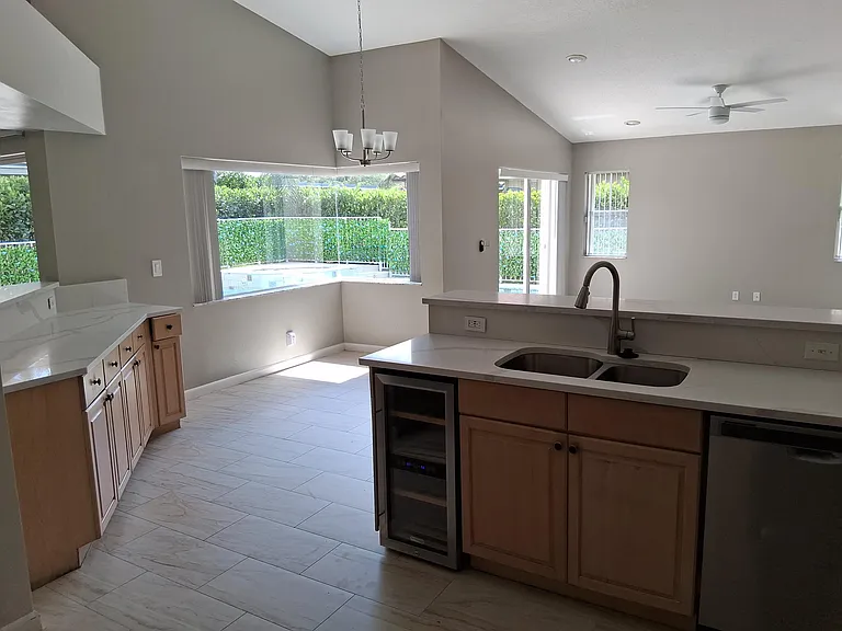 4863 Chardonnay Dr — Photo 25