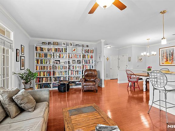 5th image of 8 Cliff Rd APT B3