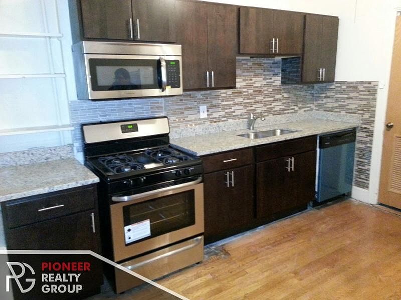 1st image of 2644 N Wilton Ave #2644