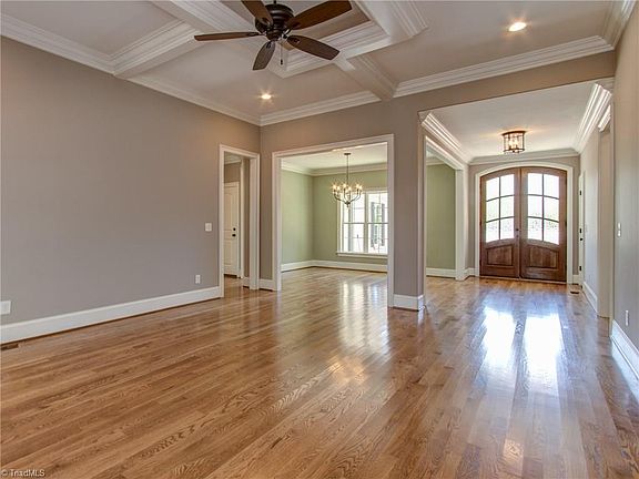 3rd image of 7700 Honkers Hollow Ct