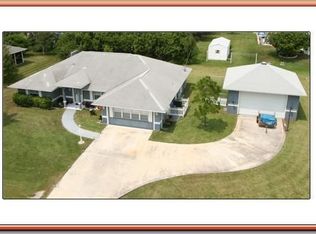 925 Majestic Ave, Sebastian, FL 32958