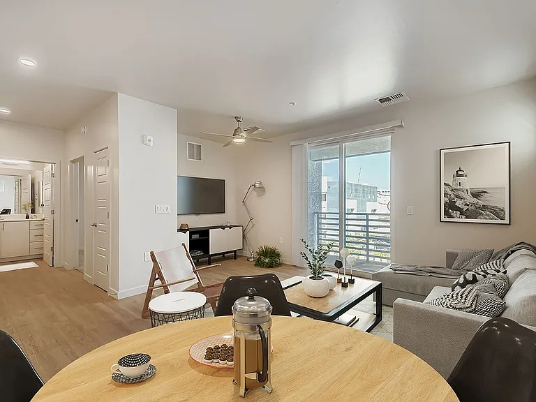 Caspian Living Area with Breakfast Nook