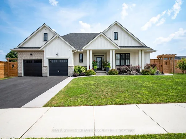 3 Coulthard St, Tillsonburg, ON N4G 0J3