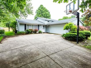 9447 Fair Rd, Strongsville, OH 44136