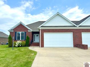 110 Twinson Ct, Paducah, KY 42001