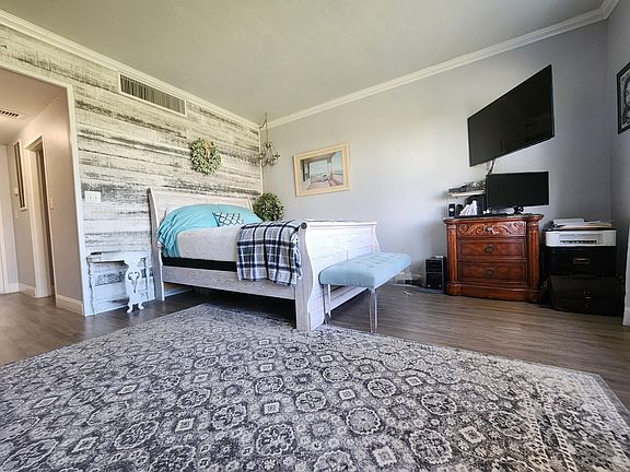 4th image of 55 Sea Park Blvd APT 413