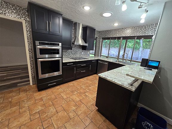 3rd image of 742 Rolling Mill Dr