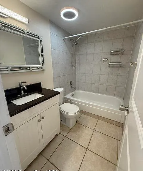 837 Hickory St #4 — Photo 7