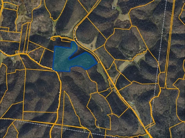 1767 Public Well Rd, Pleasant Shade, TN 37145